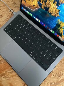 MacBooku Pro 2023, M3 (1TB, 8GB, 14-inch) - 6