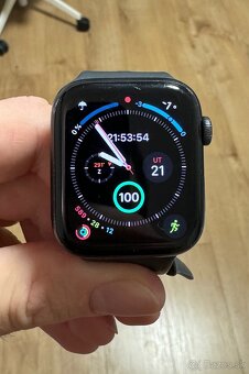 Apple Watch SE 44mm Black - 6