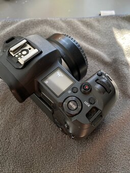 Canon EOS-R + adapter - 6