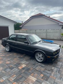 Bmw e30 coupe 318is - 6