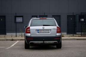 Škoda Octavia Combi 2.0 TDI 4x4 Scout - 6