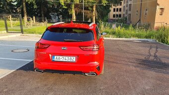 Predám / vymením Kia Ceed SW  1.6 CRDi GT-line - 6