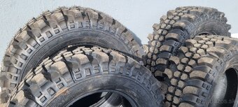 Predám pneu T3 237/70r16 offroad - 6