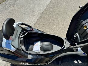 Piaggio 125 MP3 RST - 6