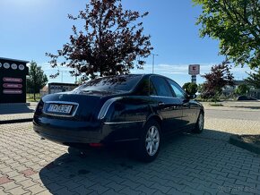 Lancia Thesis 2.4 JTD - 6