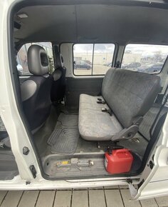 NISSAN VANETTE 2,3d - 6