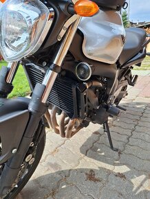 Yamaha FZ6-N - 6