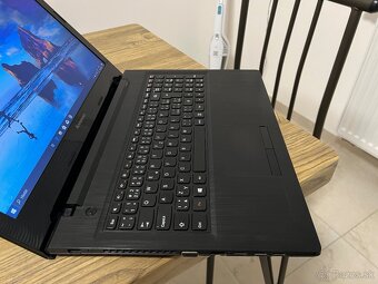 15.6"/Lenovo/Notebook/8GB RAM/500GB HDD/2x grafická karta 2G - 6