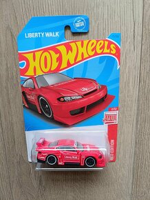 Hotwheels Nissan Silvia S15 Liberty Walk Red Edition - 6