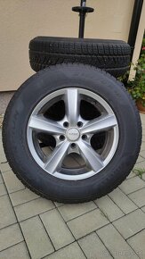 Zimne Scorpion Winter 215/70 R16 104H  + Dezent R16 - 6