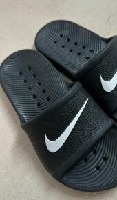 Predám detské šľapky NIKE Kawa Slides 30 - 6