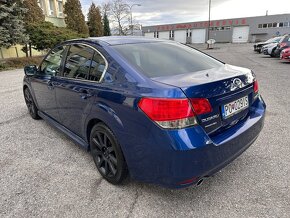 Subaru Legacy 2.5i CVT sedan - 6