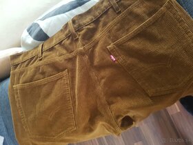 Double Red velkost 48 a Levis 38/34 uplne nove. - 6