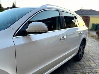 Škoda Superb II Combi 2.0 TDI (2013) - 6