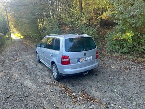 Volkswagen Touran 1.9 TDI - 6