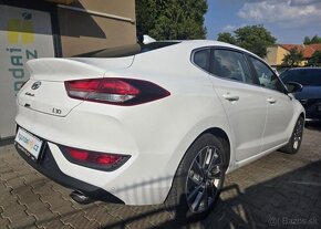 Hyundai i30 1.4FASTBACK-ZÁRUKA-NAVI-KAMERA - 6