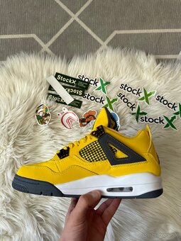 Jordan 4 - 6