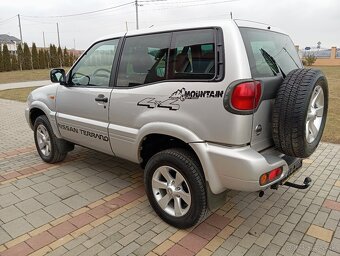 Nissan Terrano 2.7 TDi Sport 4x4 - 6