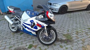 Suzuki GSXR 750 K2 - 6