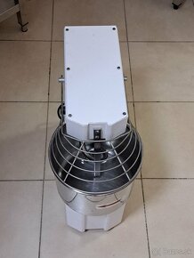 Miesič na cesto 10L, 230 V, 370W/50Hz, super stav - 6