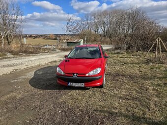 Predám Peugeot 206 1,4 benzín 55kw r.v 2006 - 6