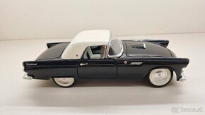 CHEVROLET THUNDERBIRD 1:18 - 6