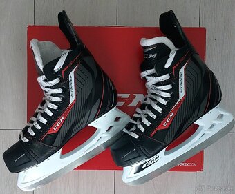 Predám Hokejové korčule CCM Jetspeed 250 SR - 6