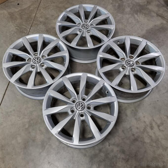 Hliníkové Volkswagen disky 5x112 R17 7.0J ET49 - 6