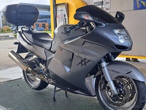 Honda CBR 1100XX superblackbird - 6