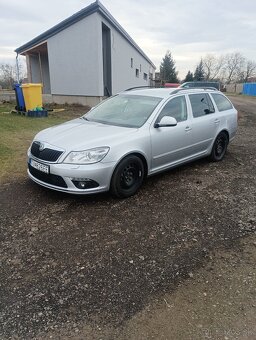 Predám vymením Škoda Octavia 2 facelift  combi - 6