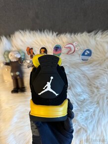 Jordan 4 - 6