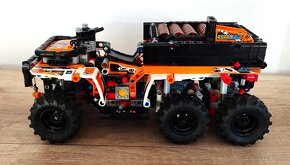 LEGO Technic Terénne vozidlo 42139 - 6