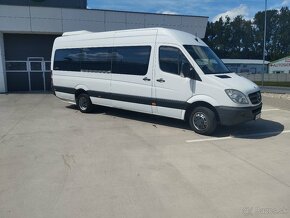 Predám Mercedes Sprinter 3.0 cdi V6 22miestny - 6