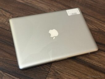 MacBook Pro 15" (Mid 2009) - 6