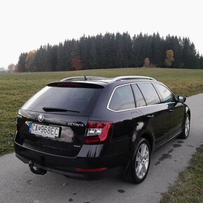 ŠKODA OCTAVIA COMBI 2.0 TDI ELEGANCE - 6