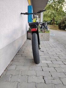 Terénna elektrokolobežka HUGO BIKE Big One S so sedačkou - 6