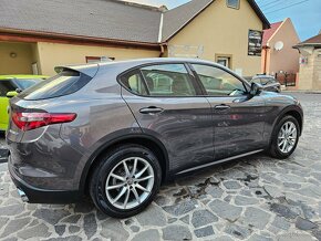 Alfa Romeo Stelvio 2.2 JTDM 210k Super AWD A/T - 6