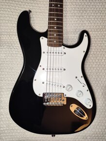 ELEKTRICKÁ GITARA FENDER SQUIER STRATOCASTER - 6