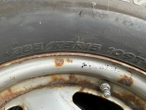 PNEU Hankook 235/75 R15 + disky - 6