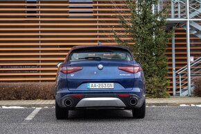 Alfa Romeo Stelvio - 6