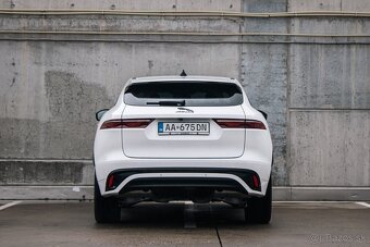 Jaguar F-Pace 2.0 I4 P250 R-Dynamic SE AWD A/T - 6