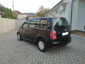 Volkswagen Touran 1,9 TDI  Black Line 6-st. Manuál - 6