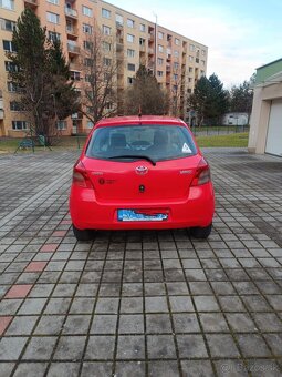 TOYOTA YARIS 1,0 BENZÍN, 51KW, 2008, PÔVODNÝ LAK - 6