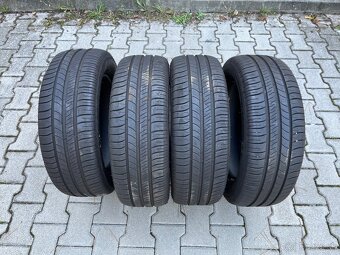 205/60r16 - 6