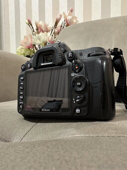 Nikon D7000 černý BODY - 6