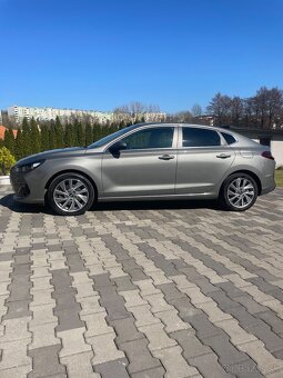 Hyundai i30 Fastback 1.4 T-GDi Family 29000KM - 6