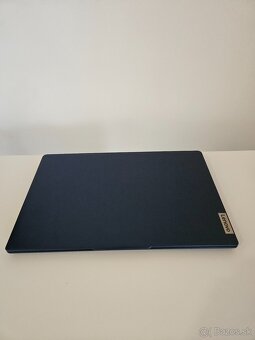 Lenovo IdeaPad slim 3 Ryzen 5 7520U / 8GB RAM / 512GB SSD - 6