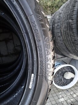 Predám zimné pneumatiky Kormoran 225/40R18 - 6