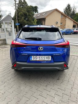 Lexus UX 250h F Sport Design FWD - 6