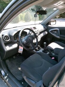 Toyota RAV4  2.2 100kw 2007 - 6